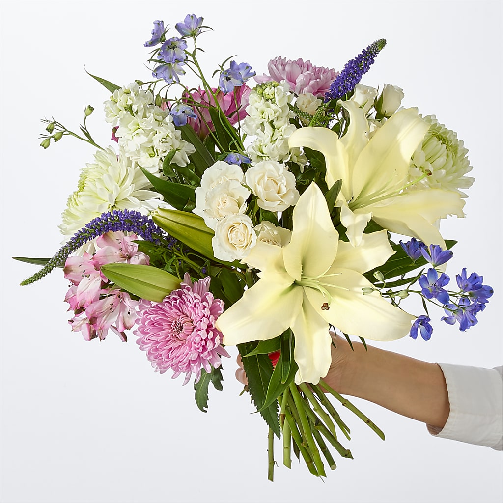 Winter Celebration Bouquet – Safeway, Pleasanton CA